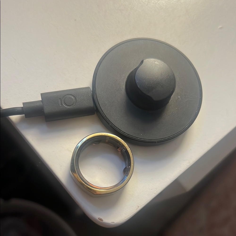 Oura ring and charger
